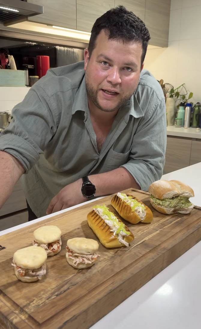 Ave palta, mayo, pimentón